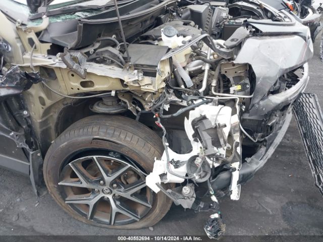 2T3NFREV7GW305501 Toyota RAV4 SE