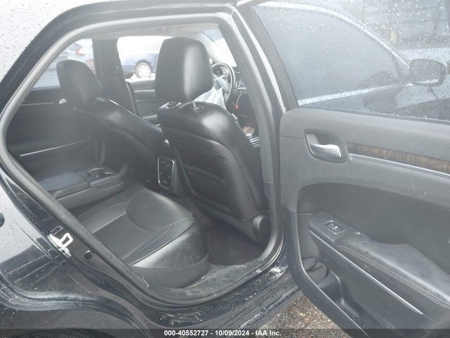 2C3CCAKG5JH177598 Chrysler 300 Limited Awd