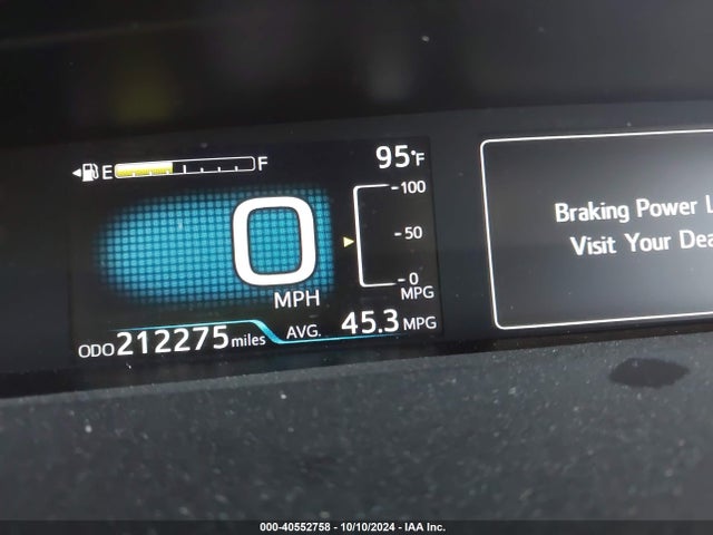 Toyota Prius Two 2016 JTDKBRFU1G3016170 Image 16