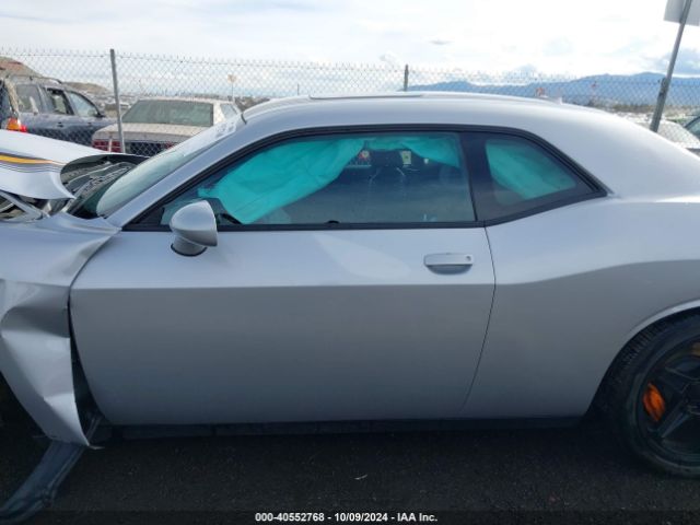 2C3CDZJG7NH172101 Dodge Challenger Gt