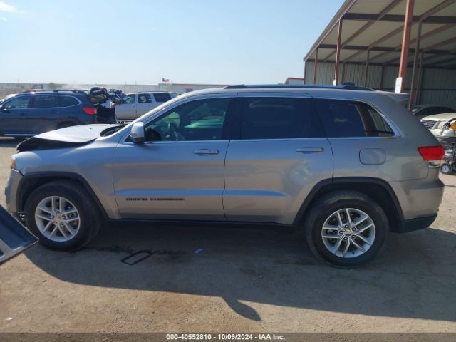 1C4RJEAG4JC322833 Jeep Grand Cherokee Laredo E 4x2