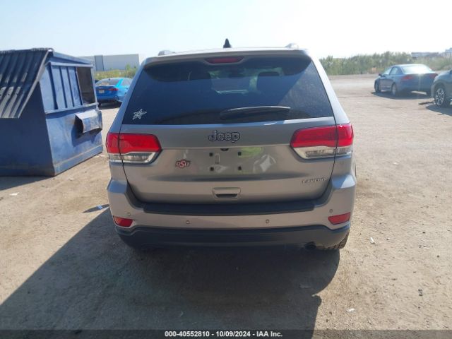 1C4RJEAG4JC322833 Jeep Grand Cherokee Laredo E 4x2