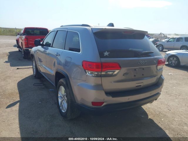 1C4RJEAG4JC322833 Jeep Grand Cherokee Laredo E 4x2