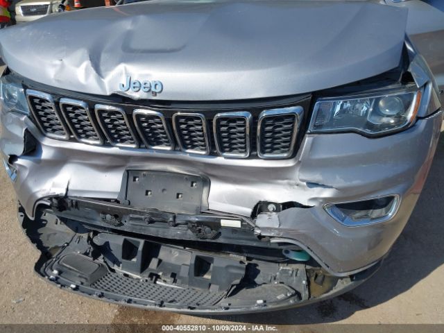 1C4RJEAG4JC322833 Jeep Grand Cherokee Laredo E 4x2