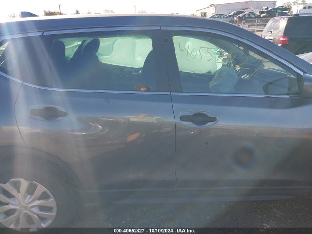 Nissan ROGUE S 2018 5N1AT2MV9JC756242 Image 14