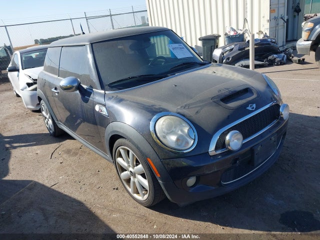 2007 MINI COOPER S WMWMF73597TL86830 Photo 0
