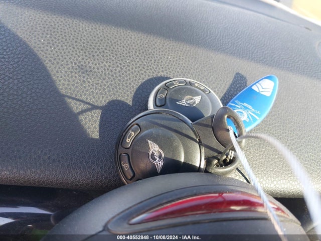 2007 MINI COOPER S WMWMF73597TL86830 Photo 10