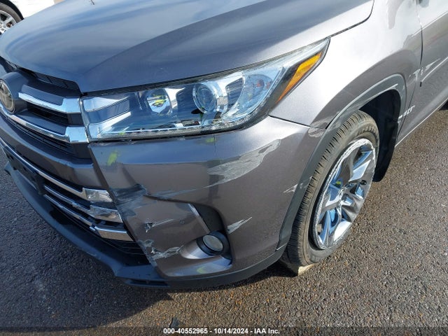 Toyota Highlander Limited Platinum 2018 5TDDZRFH1JS875384 Image 20