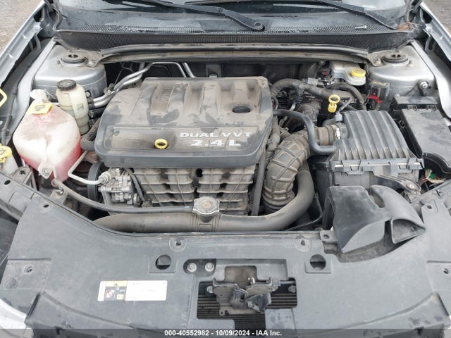 Chrysler 200 Touring 2014 1C3CCBBB9EN192788 Image 10