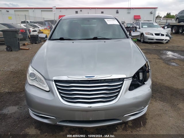 Chrysler 200 Touring 2014 1C3CCBBB9EN192788 Image 13