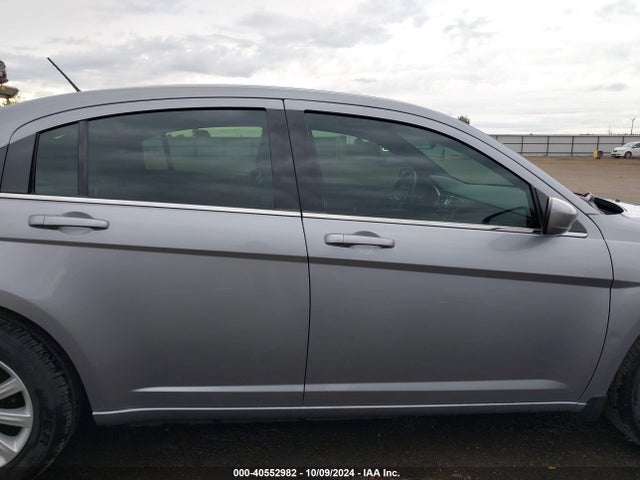 Chrysler 200 Touring 2014 1C3CCBBB9EN192788 Image 14