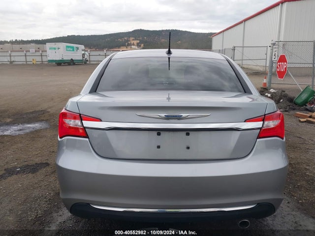 Chrysler 200 Touring 2014 1C3CCBBB9EN192788 Image 17