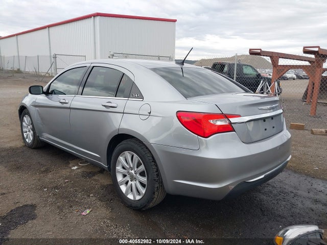 Chrysler 200 Touring 2014 1C3CCBBB9EN192788 Image 3