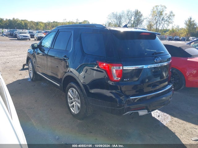 Ford EXPLORER XLT 2018 1FM5K8D8XJGB50023 Image 3