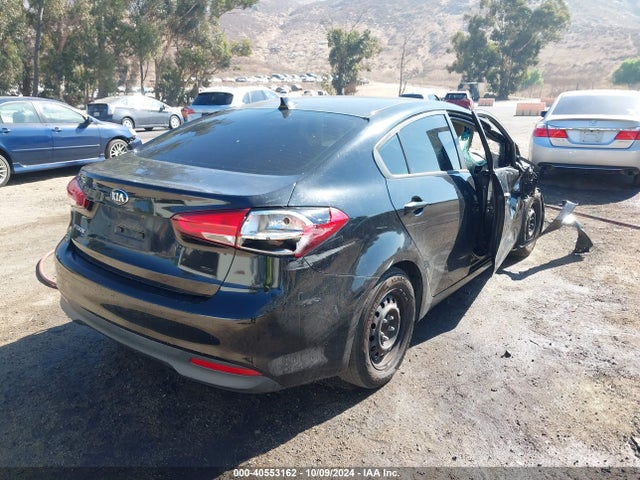 KIA FORTE LX 2017 3KPFK4A79HE160016 Image 4