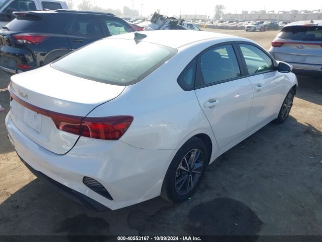 3KPF24AD9PE671181 KIA Forte Lxs
