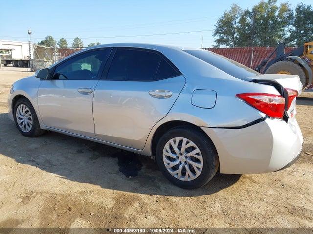 Toyota COROLLA LE 2017 5YFBURHE1HP607074 Image 3