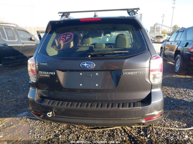 JF2SJAEC0JH431764 Subaru Forester 2.5i Premium