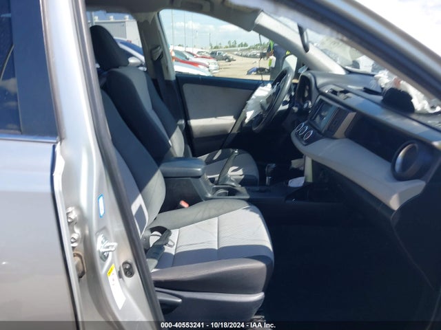 Toyota RAV4 LE 2014 JTMZFREV2EJ006933 Image 5