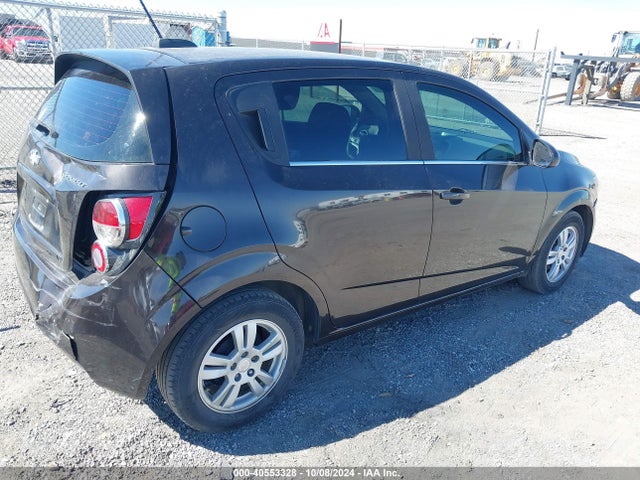 Chevrolet Sonic Lt Auto 2015 1G1JC6SH6F4219461 Image 4