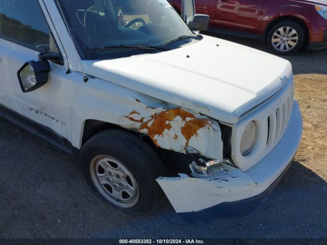 1C4NJPBA8GD575435 Jeep Patriot Sport