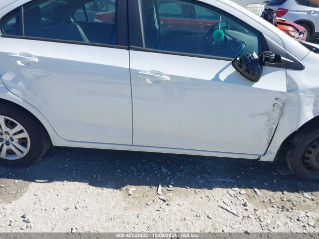1G1JB5SH9J4123409 Chevrolet Sonic Ls Auto
