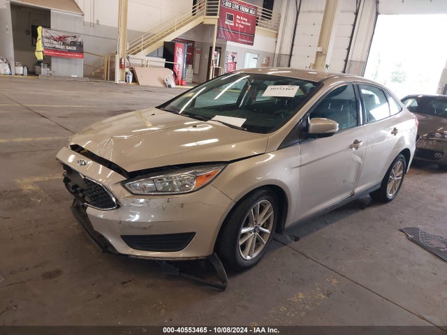 Ford FOCUS SE 2017 1FADP3F20HL300094 Image 2