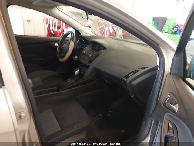 Ford FOCUS SE 2017 1FADP3F20HL300094 Image 5