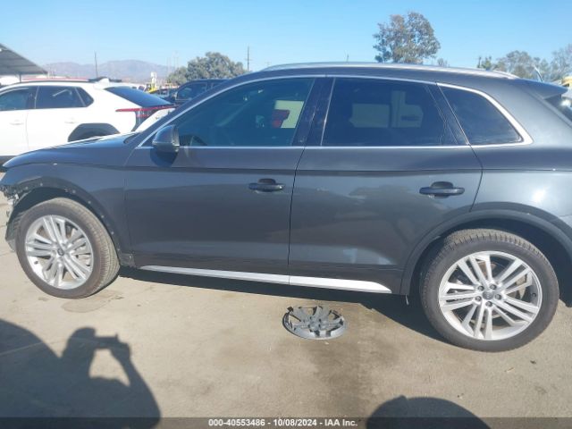 WA1BNAFY7J2227411 Audi Q5 2.0t Premium/2.0t Tech Premium