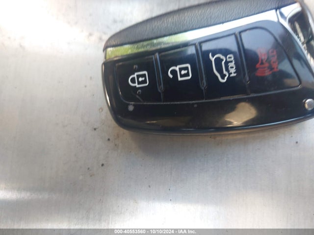 Hyundai Santa Fe Limited Ultimate 2017 KM8SR4HF7HU175327 Image 11
