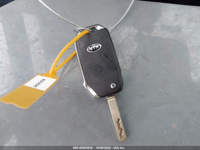 5XXG24J25MG073661 KIA K5 LX