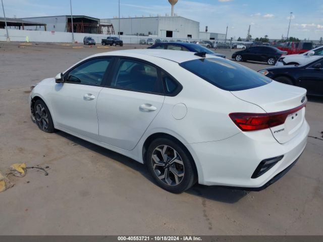 3KPF24AD2LE141810 KIA Forte Lxs