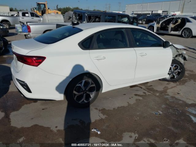 3KPF24AD2LE141810 KIA Forte Lxs