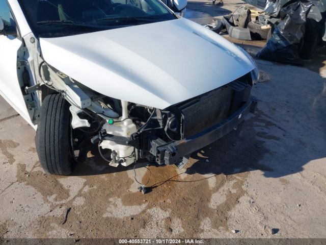 3KPF24AD2LE141810 KIA Forte Lxs