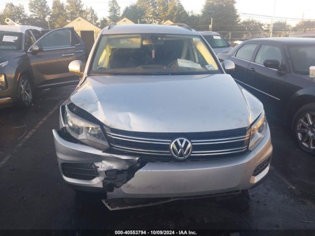 WVGAV7AX9HK016767 Volkswagen Tiguan 2.0t/2.0t S