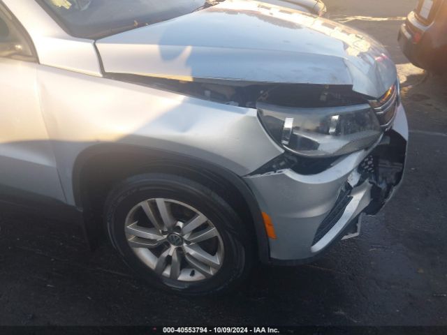 WVGAV7AX9HK016767 Volkswagen Tiguan 2.0t/2.0t S