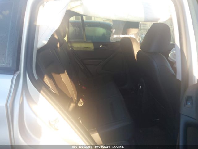 WVGAV7AX9HK016767 Volkswagen Tiguan 2.0t/2.0t S