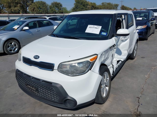 KIA Soul 2014 KNDJN2A29E7083704 Image 2