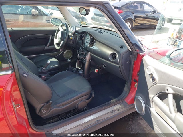 2006 MINI COOPER WMWRC33506TK72933 Photo 4