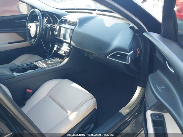 SAJAR4BG1HA971818 Jaguar Xe 25t