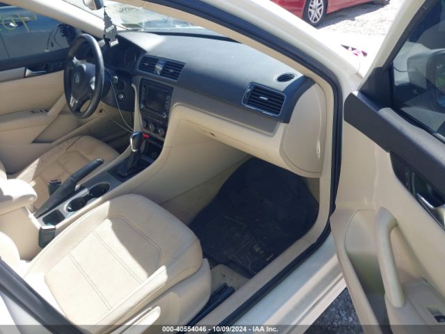 1VWBN7A30EC033160 Volkswagen Passat 2.0l Tdi Se