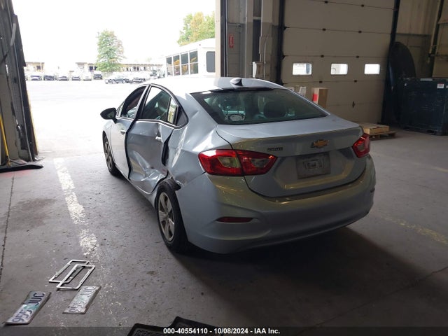 Chevrolet Cruze Ls Auto 2017 1G1BC5SMXH7126973 Image 3