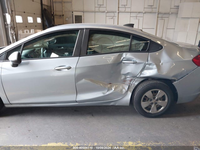 Chevrolet Cruze Ls Auto 2017 1G1BC5SMXH7126973 Image 6