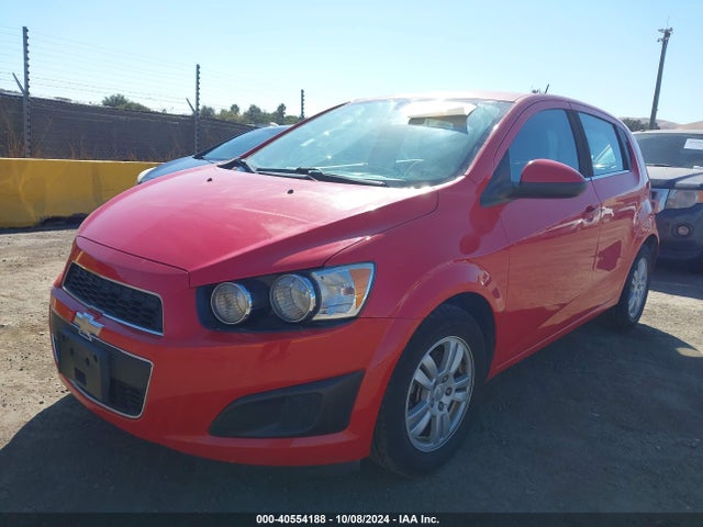 Chevrolet Sonic Lt Auto 2015 1G1JC6SG9F4213791 Image 2