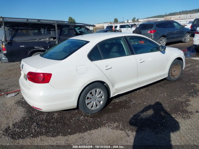 3VW1K7AJXEM378620 Volkswagen Jetta 2.0l S