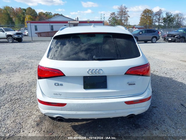 Audi Q5 2.0t Premium 2016 WA1L2AFP4GA141394 Image 16