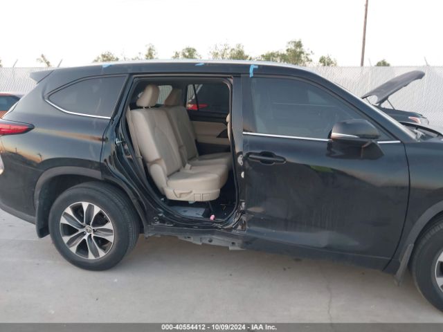 5TDGZRBH1MS527351 Toyota Highlander Xle