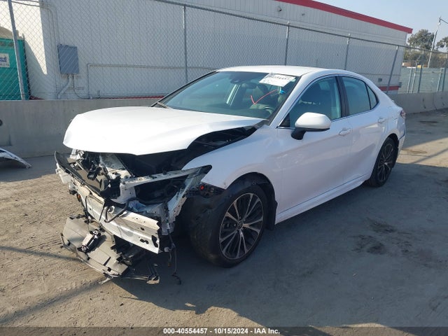 Toyota CAMRY SE 2020 4T1G11AK4LU976356 Image 2