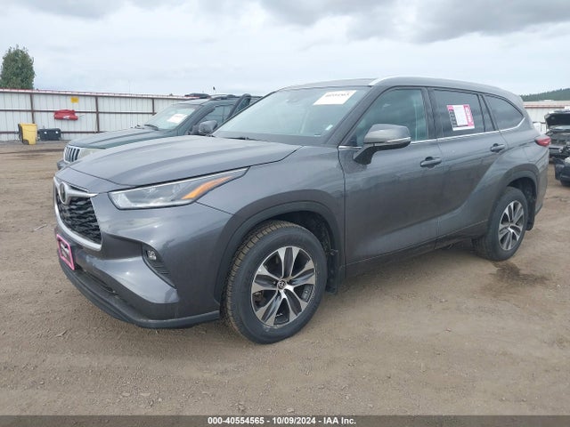 Toyota Highlander Xle 2021 5TDGZRBHXMS550580 Image 2
