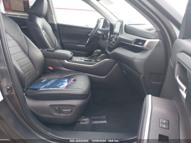 Toyota Highlander Xle 2021 5TDGZRBHXMS550580 Image 5